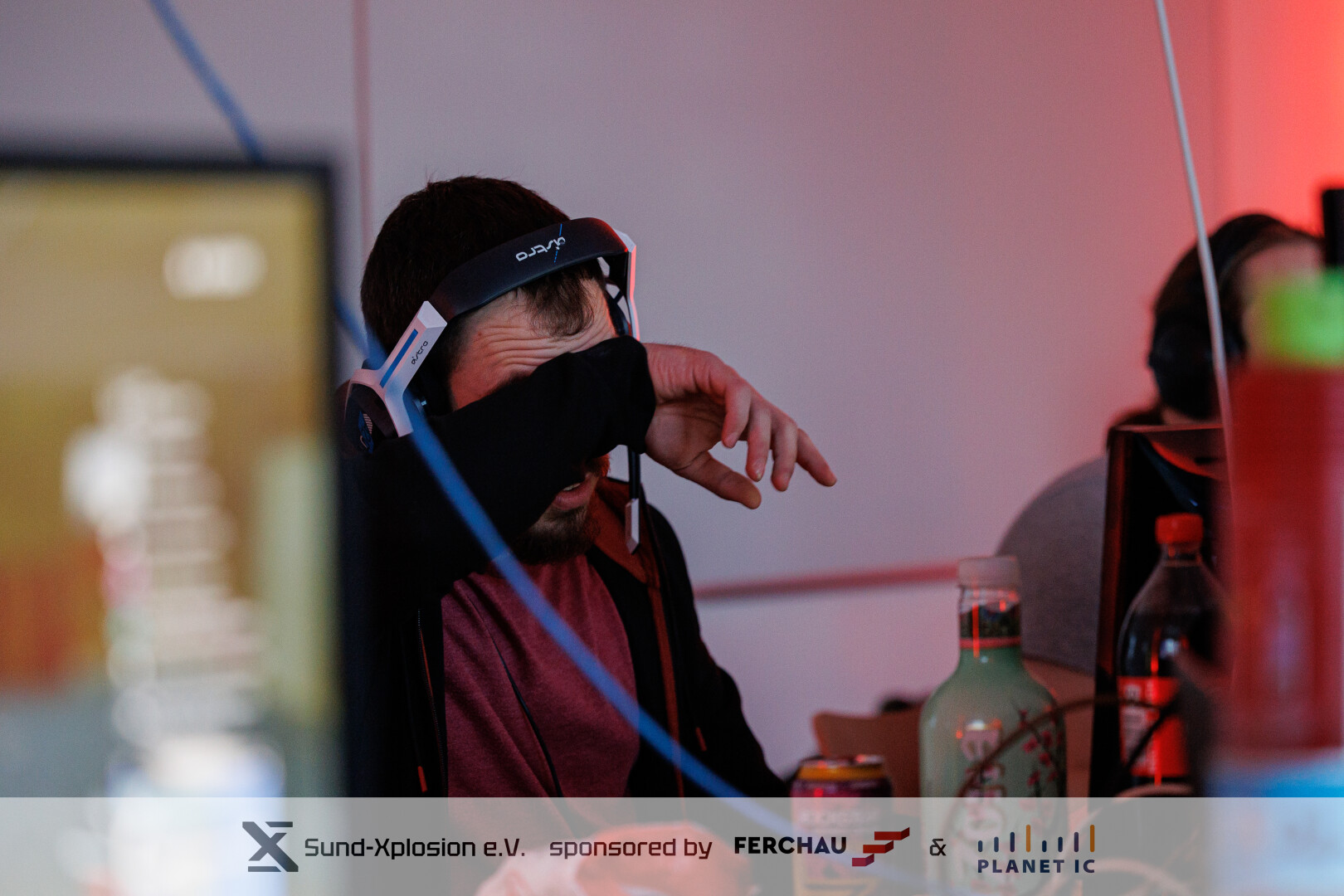 SX-LAN27_Banner50-15.jpg