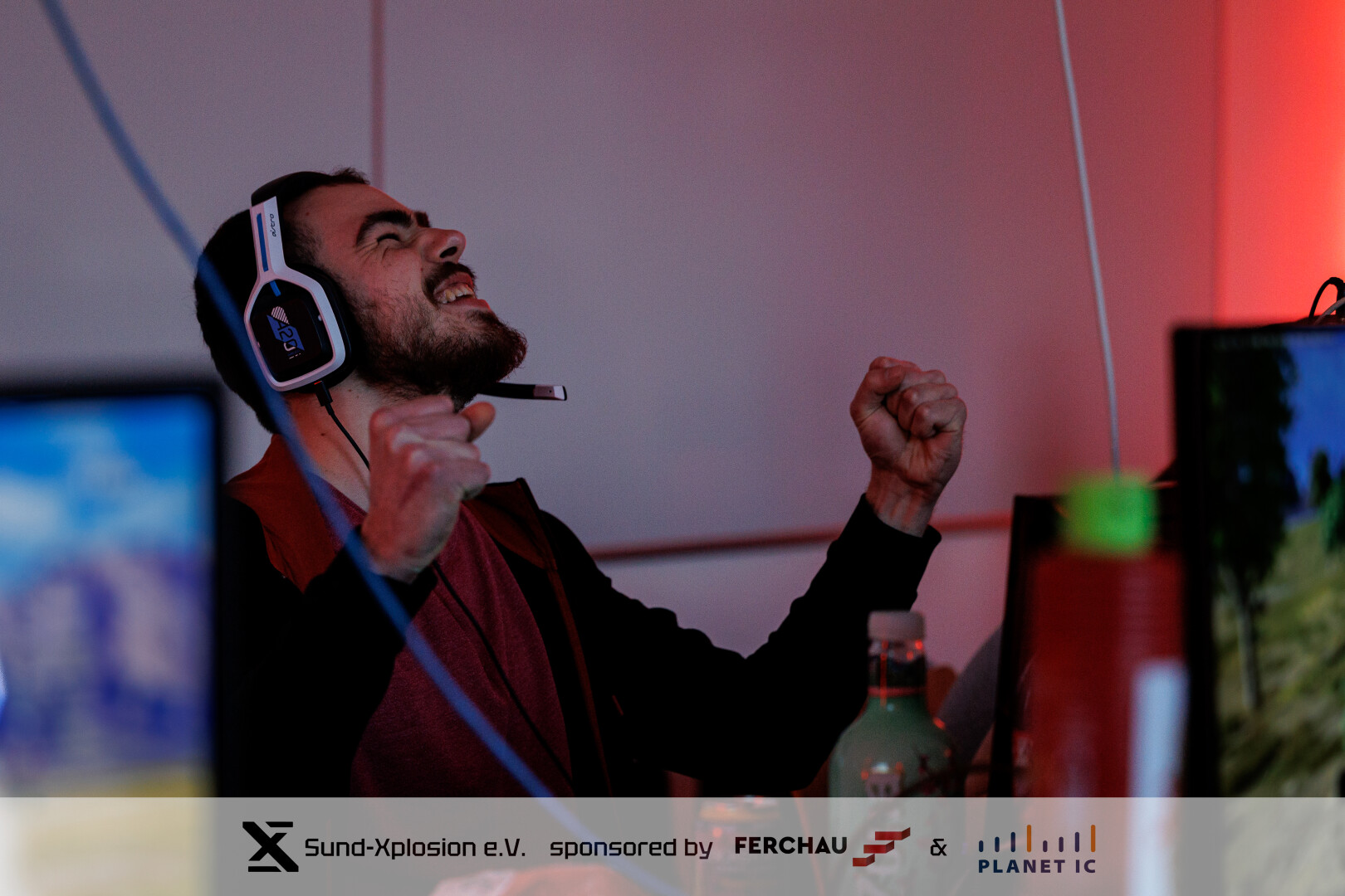 SX-LAN27_Banner50-18.jpg